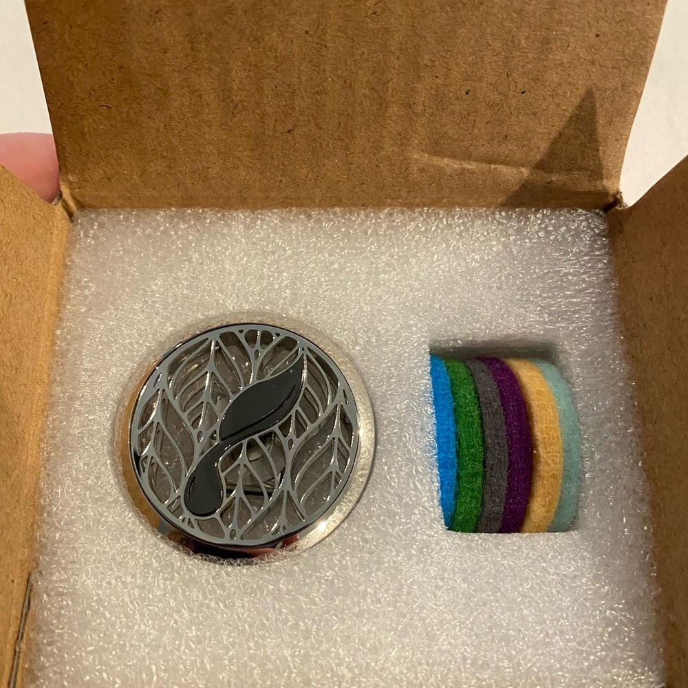 Young Living Car Vent Diffuser